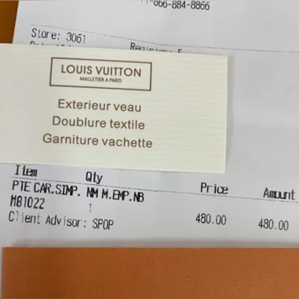 Louis Vuitton Card Holder - Picture 10 of 10
